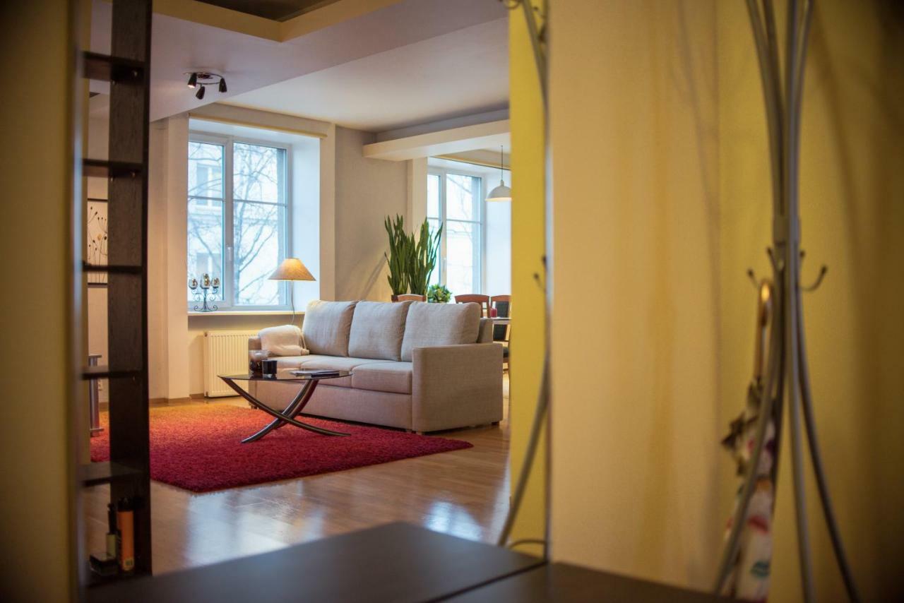 Large Studio Downtown Tallinn Eksteriør bilde